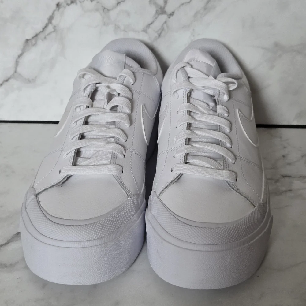 Nike Court Legacy Lift Womens White Sneakers Shoes Size 9.5